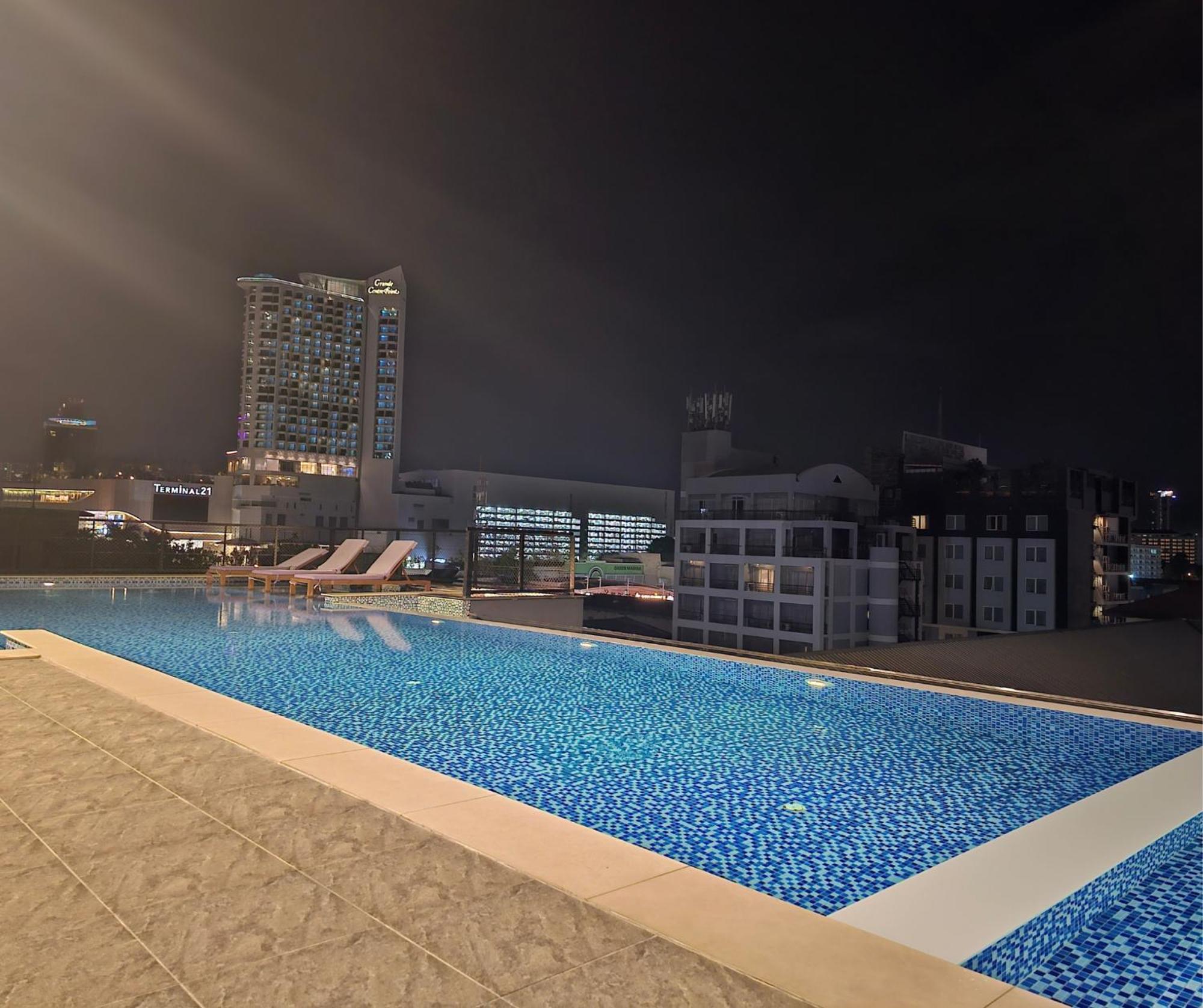 Xq Pattaya Hotel Ngoại thất bức ảnh