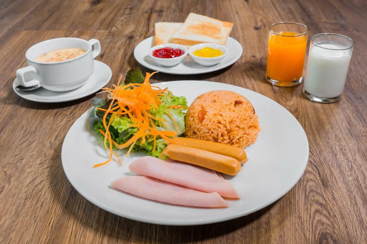 Xq Pattaya Hotel Ngoại thất bức ảnh